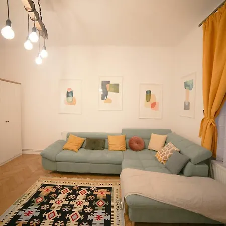 Jasmine Serenity - Central, Behind Black Church شقة براشوف