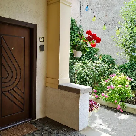 Jasmine Serenity - Central, Behind Black Church Apartament Brașov