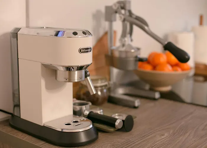 Jasmine Serenity - Central, Behind Black Church * Braşov