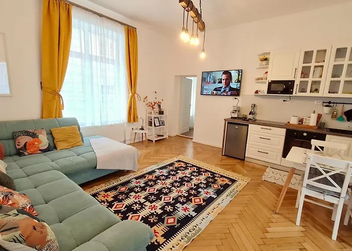 Jasmine Serenity - Central, Behind Black Church Apartment *