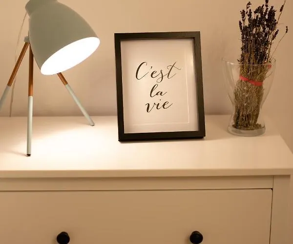 Apartment Jasmine Serenity - Central, Behind Black Church