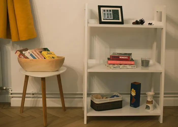 Апартаменты Jasmine Serenity - Central, Behind Black Church